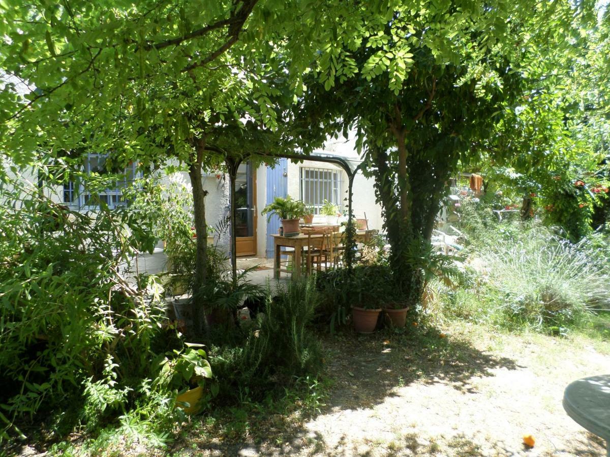 Chambre d'Hôte - Mas Le Barret Arles Exterior foto